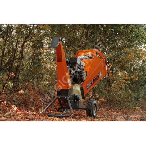 Tocator de crengi benzina TechnoWorker TC 7-60 B