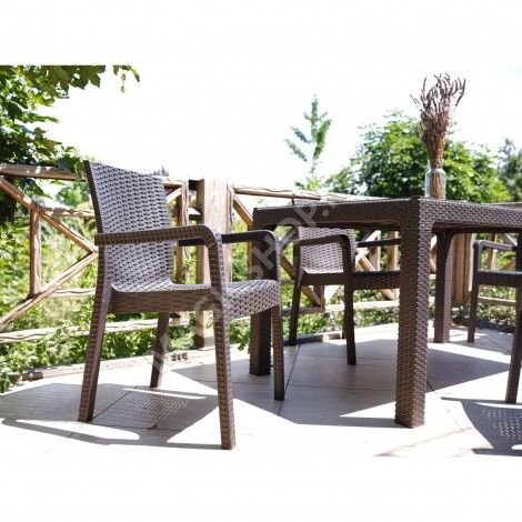 Садовый стул со стальными ножками Defne 