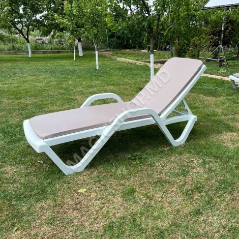 Sezlong Woody, alb
