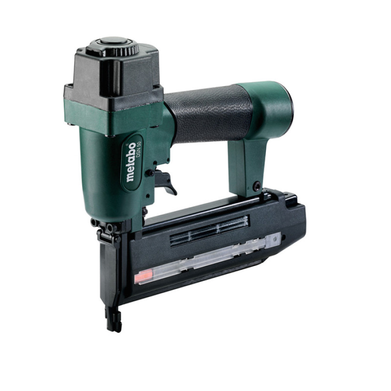 Pistolul pneumatic METABO DSN 50 de batut cuie