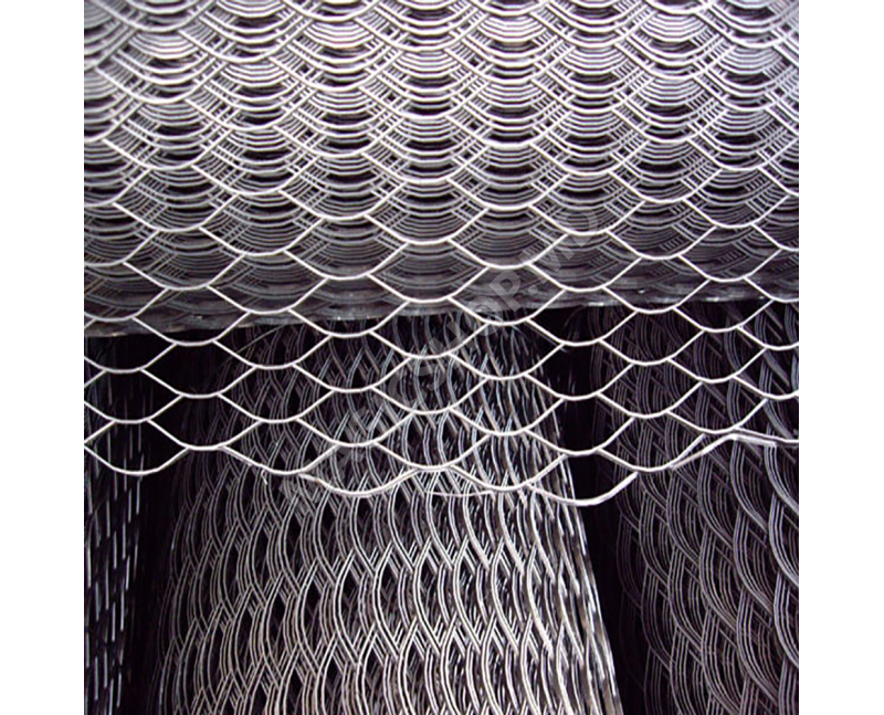 Сетка просечно-вытяжная оцинкованная 25x60x0.5mm 1m