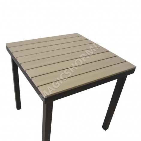 Столик на террасе Luna