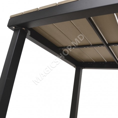 Столик на террасе Luna