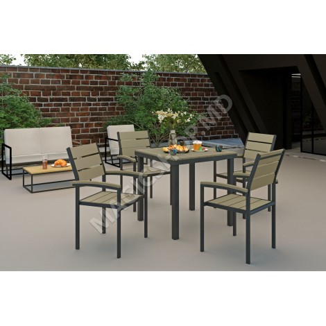 Столик на террасе Luna